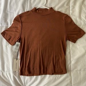 Selling my Babaton Gonzalo t shirt from Aritzia in the colour chocolate opal